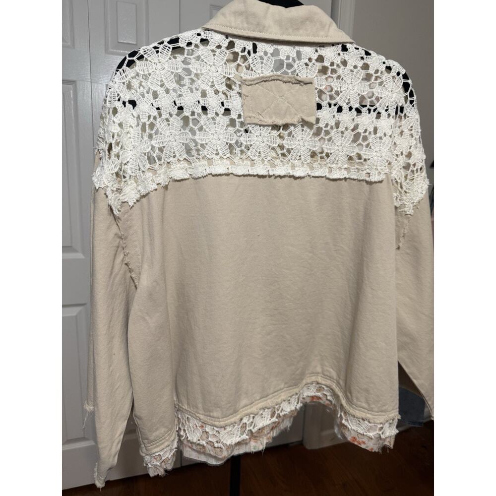 POL Beige White Floral Crochet Collared Blouse 100% Cotton Long Sleeve M